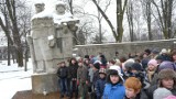 Wieluń: Tłumy pod pomnikiem Pogromców Hitleryzmu [ZDJĘCIA]