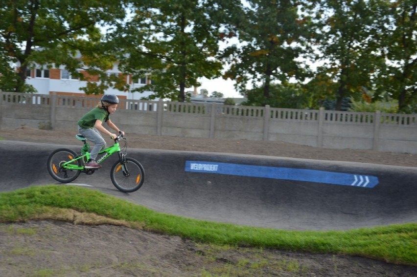 Pumptrack działa od kilku miesięcy na stadionie w Szprotawie