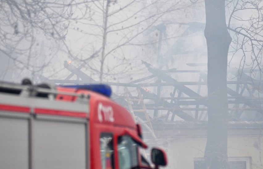 Kraków: pożar w Szpitalu Uniwersyteckim przy ul. Kopernika [ZDJĘCIA]