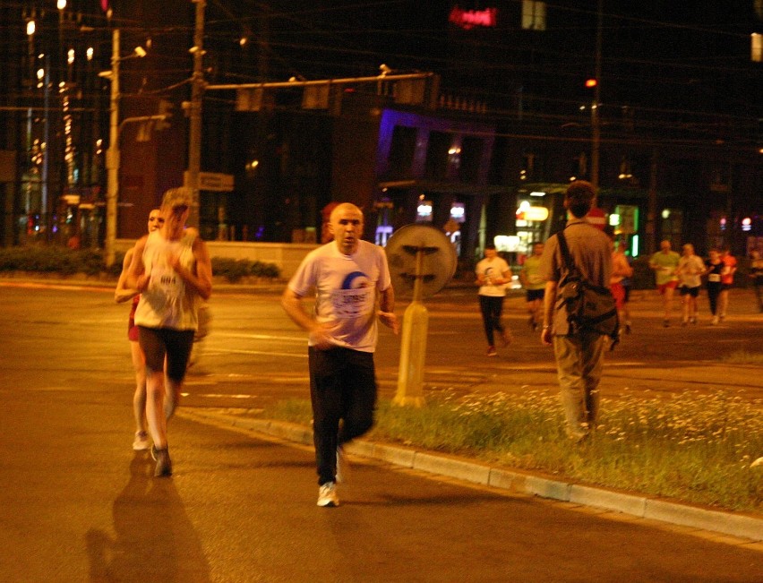 Nocny półmaraton we Wrocławiu - nielegalny