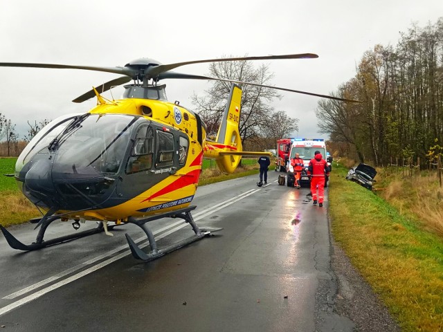 Dziś (16.11) doszło do wypadku na trasie Korfantów-Niemodlin.