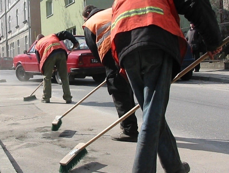 Nazwa stanowiska pracy:	Robotnik oczyszczania miasta

Zakres...
