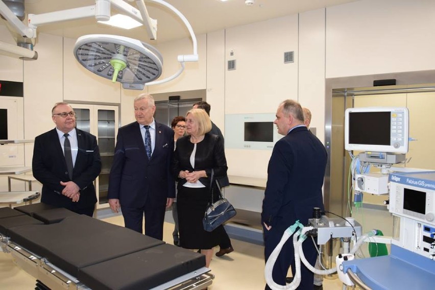 W nowotomyskim szpitalu doszło do  podpisania umów dotyczących dotacji