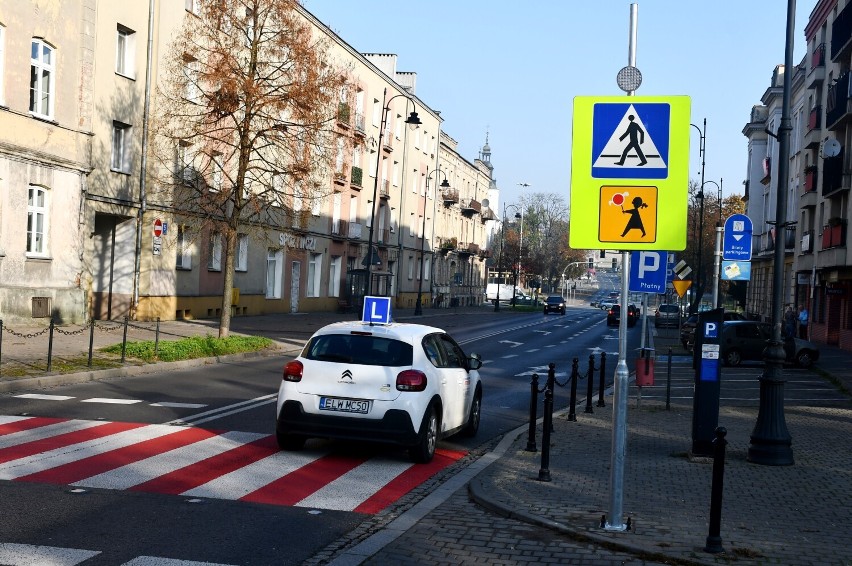 Nowe podświetlane przejścia dla pieszych w Piotrkowie na...