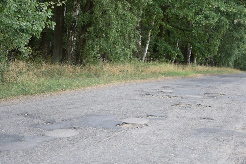 Fatalny odcinek drogi Kuślin - Dąbrowa