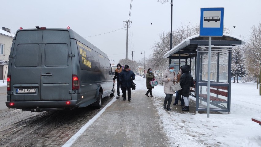 Akcja Zima w Piotrkowie - przyjrzeliśmy się, jak drogowcy...