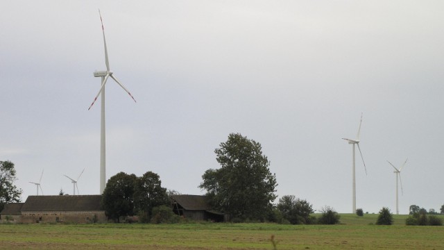 Największa w Polsce farma wiatrowa w Margoninie w północnej Wielkopolsce