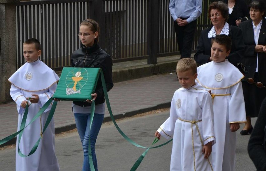 Malbork. Procesje Bożego Ciała z poprzednich lat [ZDJĘCIA]. Uroczystość Najświętszego Ciała i Krwi Chrystusa to dla katolików ważne święto