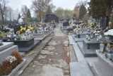 Nowy Sącz. Jeszcze w tym roku wyremontują alejki cmentarne na Helenie. Skończą się potknięcia i upadki