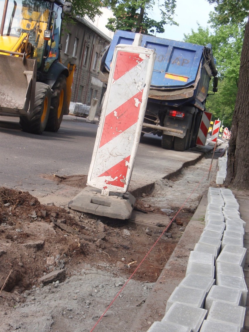 Prace wykonywane będą na odcinku od ronda do Centrum Kultury Śląskiej. Autobusy jeżdżą normalnie