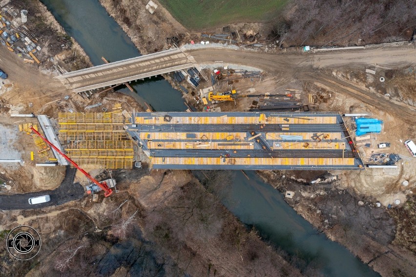 Budowa nowego mostu nad Kanałem Gliwickim