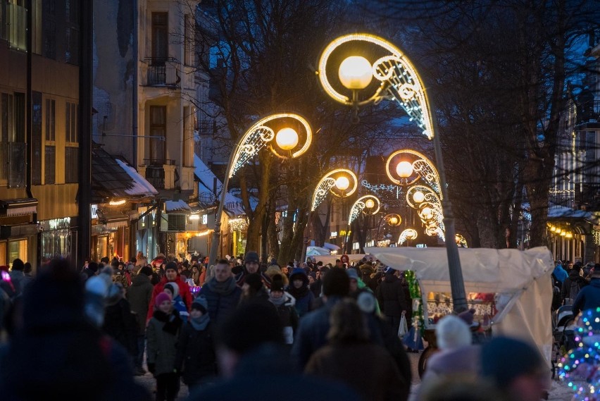 Sylwester Zakopane 2019/2020. Tłumy czekają na wielki koncert [ZDJĘCIA]