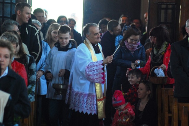 Wielkanoc 2014: Trwa święcenie pokarmów