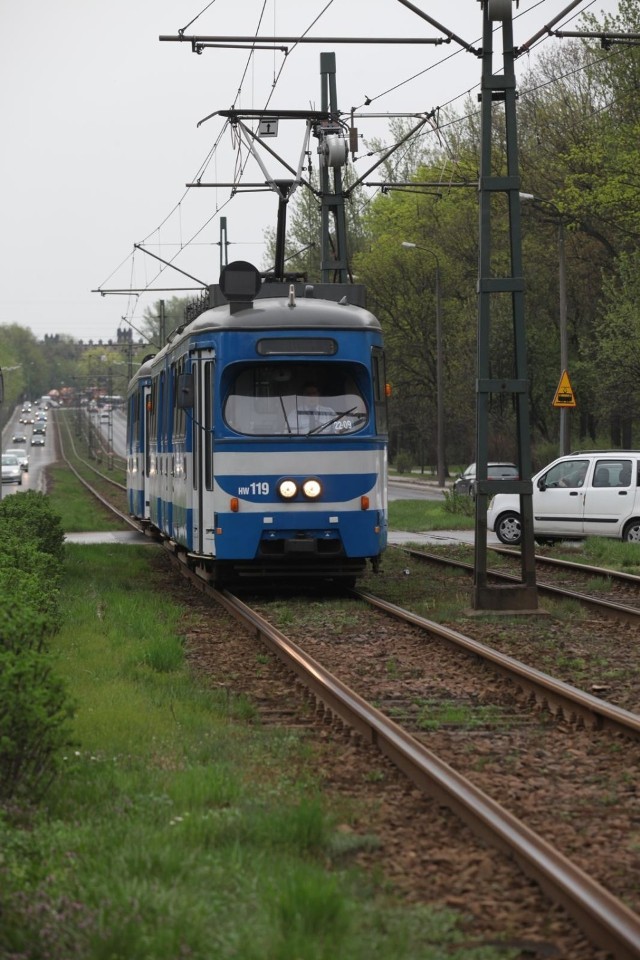 16.04.2018 krakow
aleja solidarnosci w nowej hucie
n/z tramwaj i rory na aleja solidarnosci
fot. joanna urbaniec
gazeta krakowska