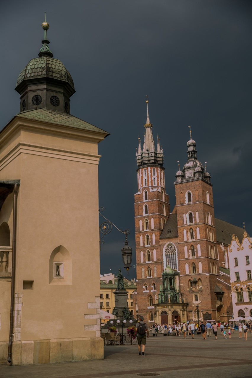 Burza Kraków 10 08 2018. Gdzie jest burza?