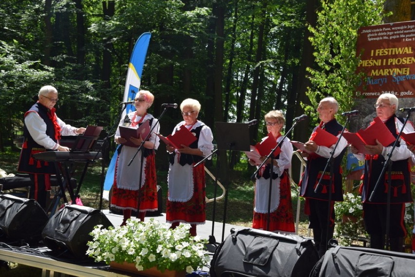 Bińcze. I Festiwal Pieśni i Piosenki Maryjnej