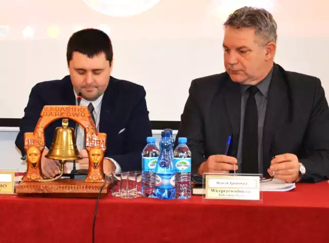 Od lewej: Grzegorz Hejno i Henryk Ignatowicz. G. Hejno po wyborach w 2018 r. został przewodniczącym RG Darłowo, a H. Ignatowicz - wiceprzewodniczącym