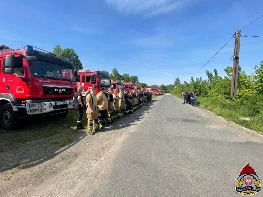Strażacy szkolili się w Janowicach Wielkich. Zobacz zdjęcia z ćwiczeń ratowniczych!