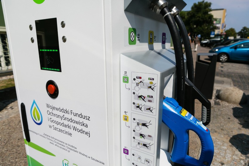 Są pierwsze stacje ładowania aut elektrycznych w Szczecinie [ZDJĘCIA, WIDEO]