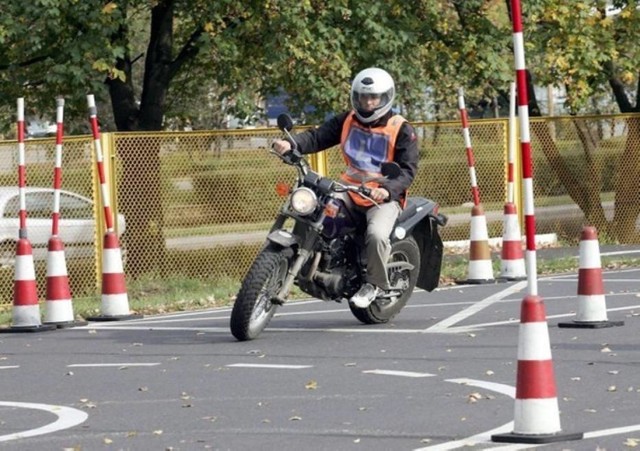 Egzaminy praktyczne na kategorie motocyklowe zostaną wznowione, jak tylko pogoda na to pozwoli