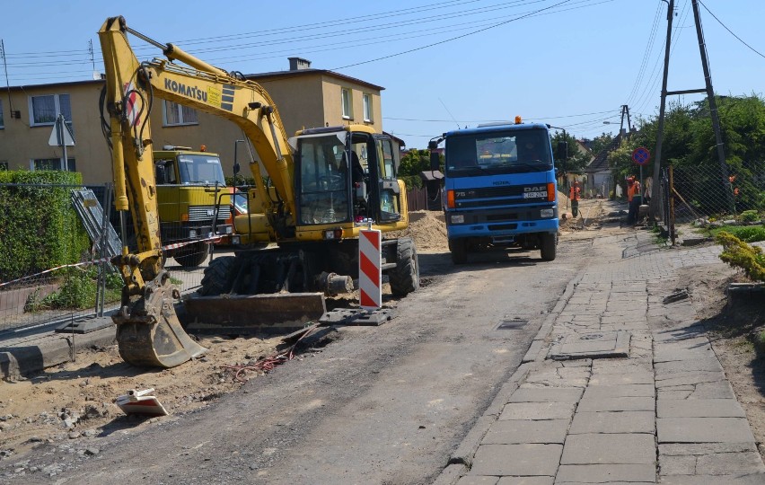 Remont ul. Kochanowskiego w Malborku będzie nieco droższy. Prace trwają [ZDJĘCIA]