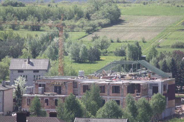 Budowa zakładu w miejscowości Kocikowa idzie pełną parą.