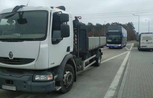 Zatrzymana przez Inspekcję Transportu Drogowego ciężarówka z niesprawnym układem hamulcowym. Zdjęcie pochodzi spoza Podkarpacia, ale właśnie takie pojazdy byłyby kierowane na parking MZK.