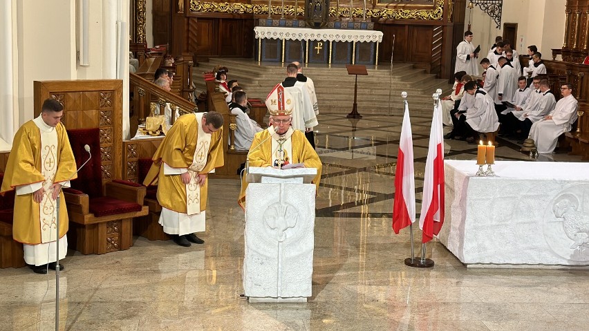Uroczysta msza święta na początek obchodów Święta Niepodległości w Częstochowie