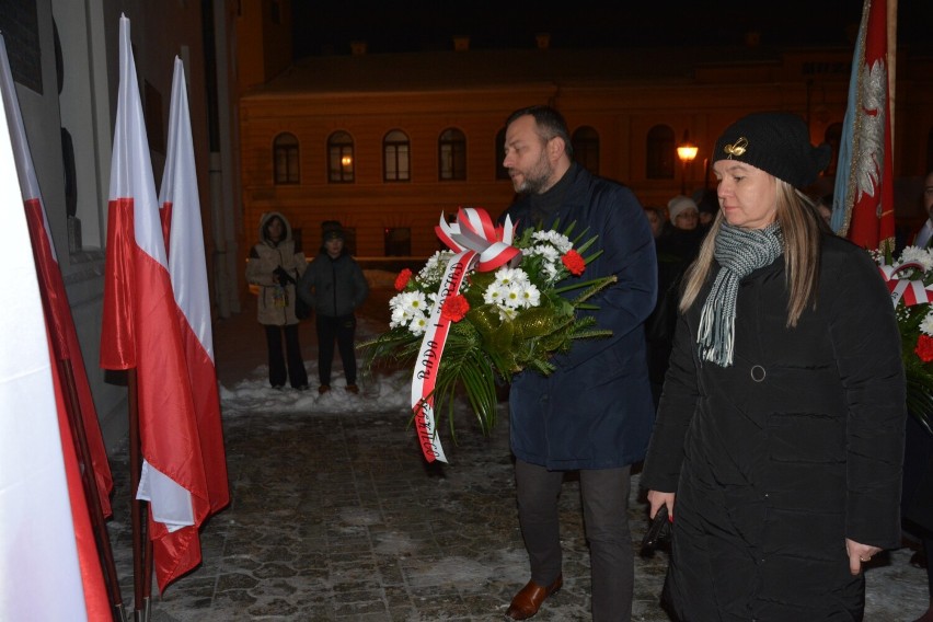 Radomsko. Msza św. i kwiaty w rocznicę wprowadzenia stanu wojennego. ZDJĘCIA