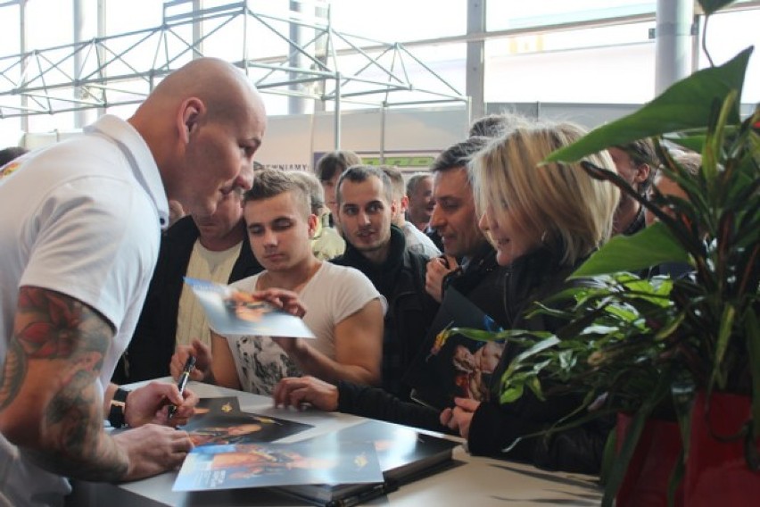Budma 2015: Szpilka i Pudzian rozdawali autografy