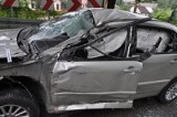 Karczmiska: Toyota uderzyła w naczepę ciężarówki. 2 kobiety ranne (ZDJĘCIA)