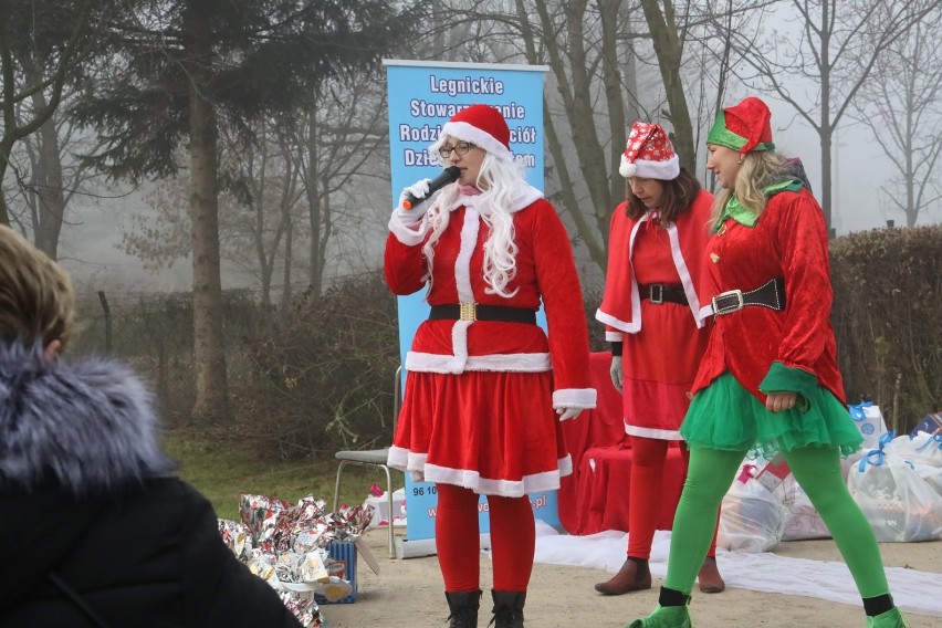 Mikołaj odwiedził dzieci na Ogrodach Działkowych w Legnicy