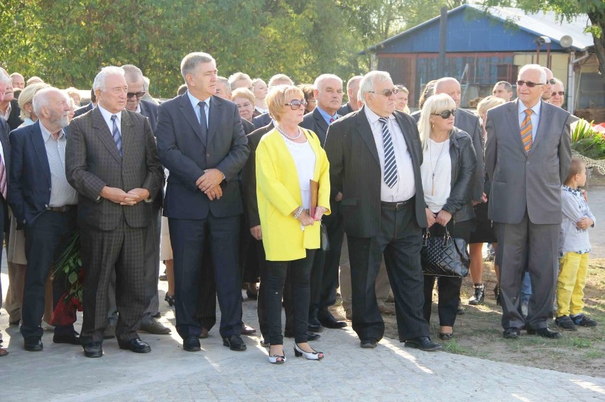 Roman Ratajczak - tablicę pamięci byłego naczelnika Miasta i...