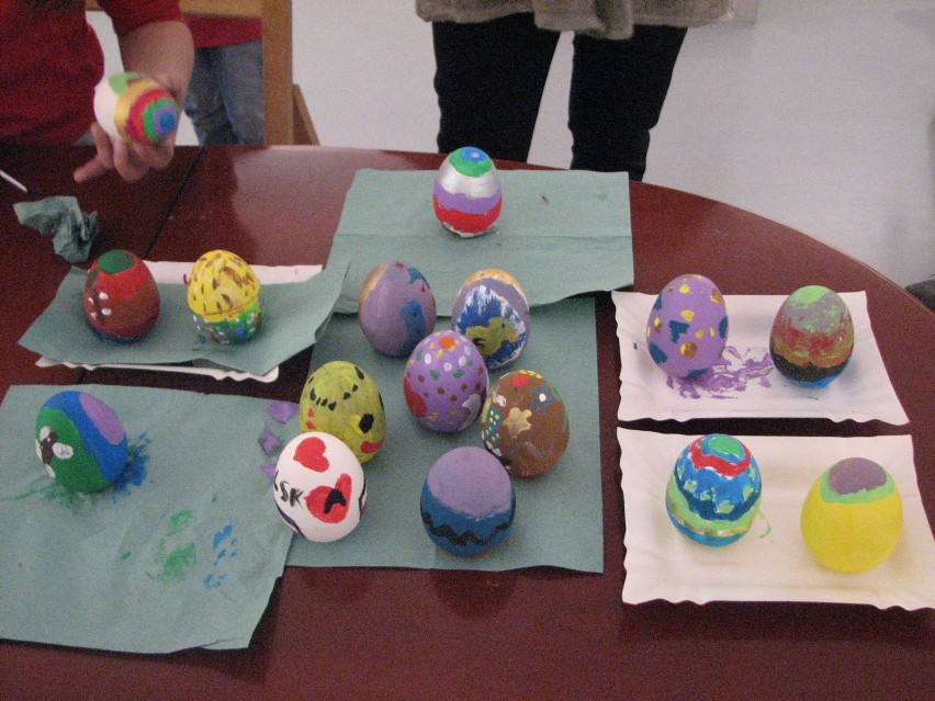 Malowane jaja dla hospicjum