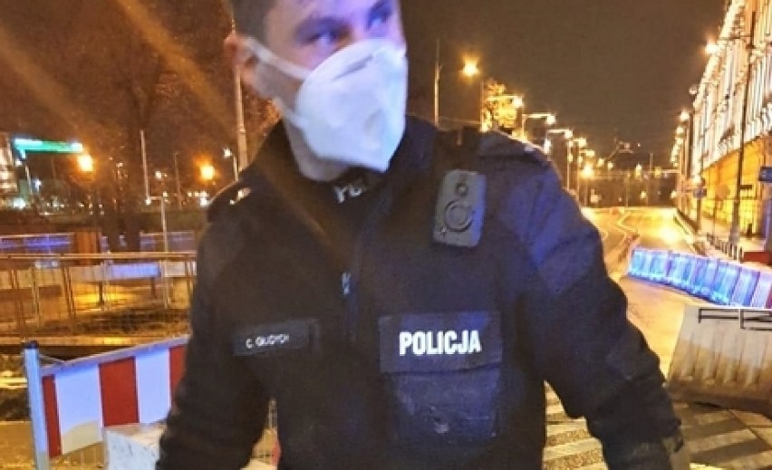 Policjanci, którzy brali udział w akcji ratunkowej