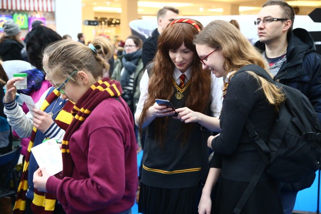 Podróż przez historię magii - Trwa święto fanów Harry'ego Pottera w Warszawie [ZDJĘCIA]