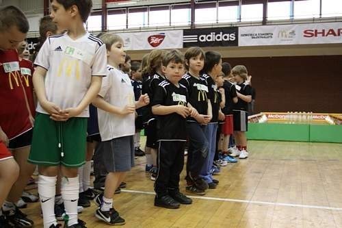 Euro 2012: Dzieci z Pomorza wyprowadzą gwiazdy. Trzynastu młodych Pomorzan w Eskorcie McDonald's