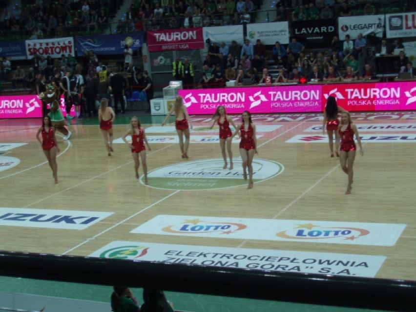 Cheerleaders Zielona Góra w meczu z Treflem Sopot