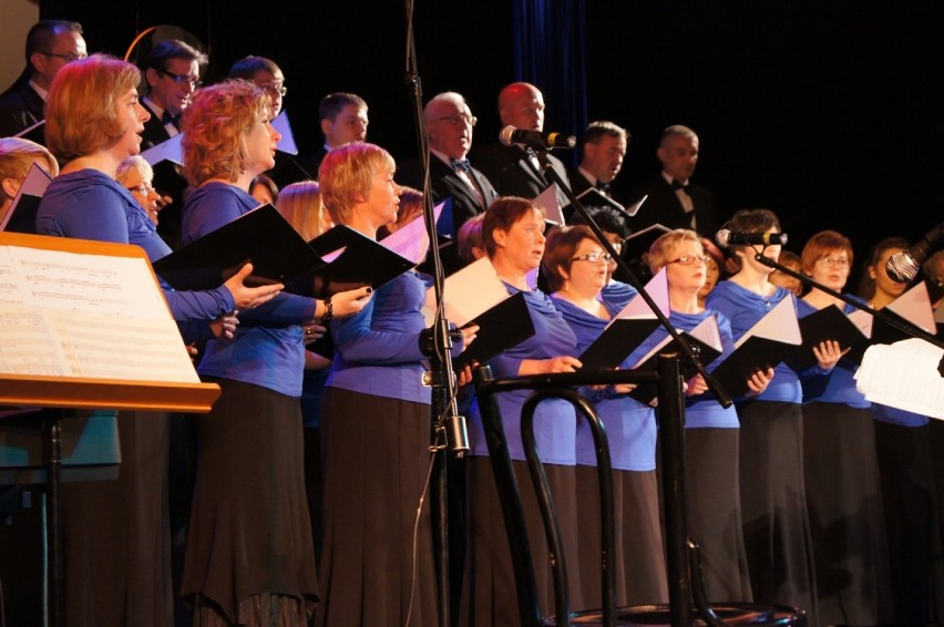 "Muzyczna podróż z Cantabile..."- Koncert Jubileuszowy chóru...