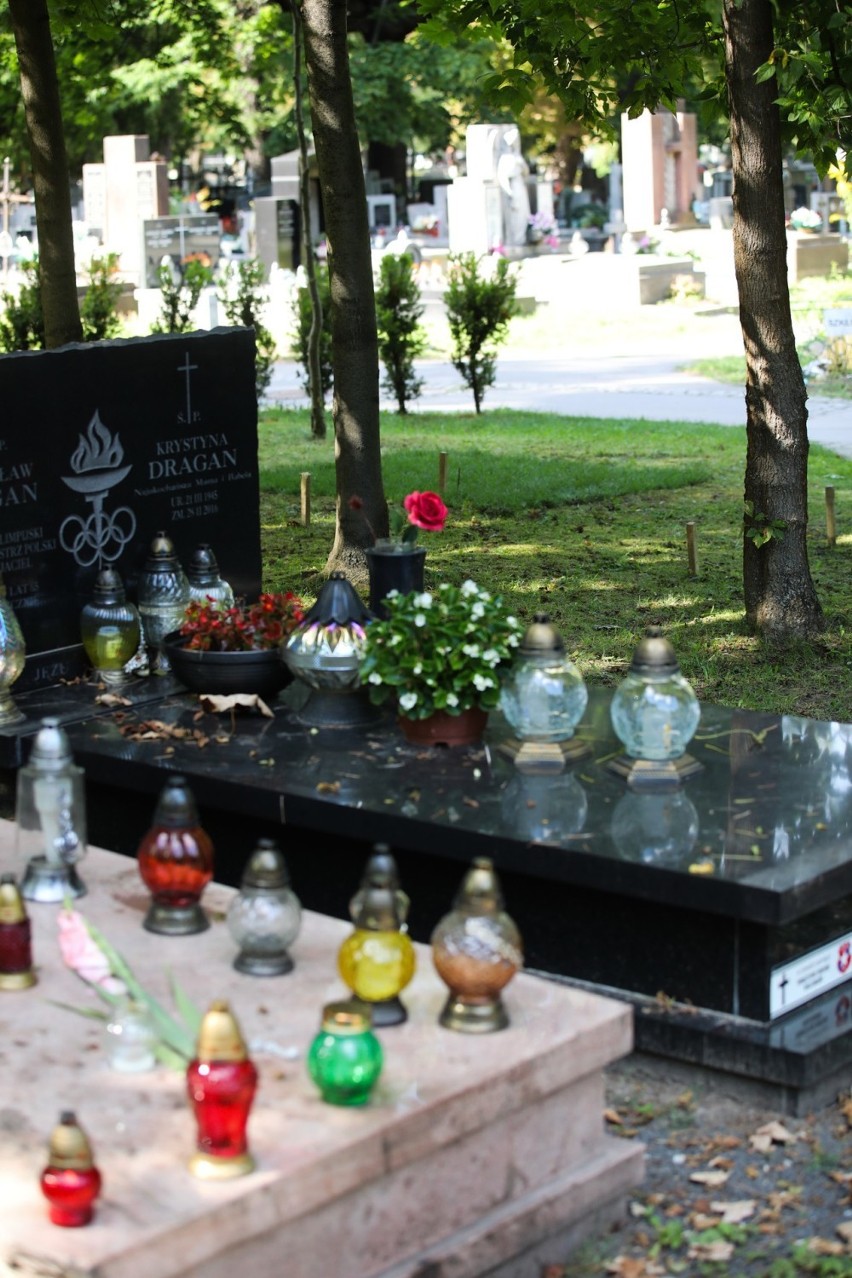 Kraków. Ewa Demarczyk zostanie pochowana obok przyjaciół. Zobacz, jakie to miejsce [ZDJĘCIA]