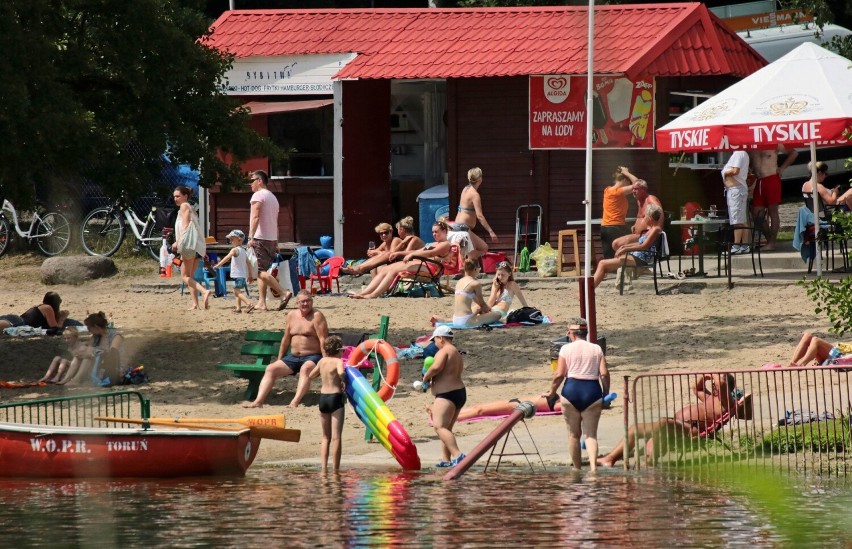 Niezależnie od tego czy na plaży jest ratownik, dzieci do...