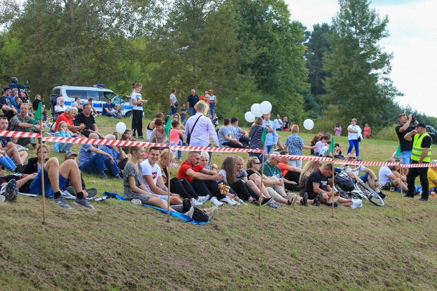 Inscenizacją walk o Nowogród oddali hołd bohaterom  z września 1939 roku [zdjęcia]