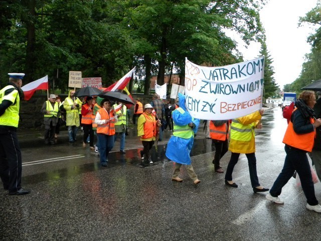 Blokada drogi 222 w Trąbkach Wielkich