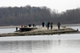 Ruiny zalanej miejscowości Żarek pod Legnicą, rok temu stały się atrakcją turystyczną [ZDJĘCIA] 