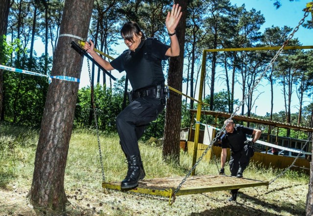 Podczas wczorajszych  (6 czerwca) eliminacji wojewódzkich do XXV Finału Ogólnopolskich Zawodów Policjantów Prewencji Turnieju Par Patrolowych „Patrol Roku 2018” pierwsze miejsce zajęli reprezentanci KMP w Bydgoszczy, w składzie sierż. Jakub Piotrowski i st. post. Bartosz Michalczak, zdobywając 93 punkty.

II miejsce policjanci z KPP w Chełmnie: sierż. szt. Rafał Brzozek i st. sierż. Piotr Rosinke - 92 punkty, a
III miejsce policjanci z KPP w Mogilnie: st. sierż. Filip Sadłowski i st. sierż. Łukasz Kotlarek - 84 punkty.

W XXV Finale Ogólnopolskich Zawodów Policjantów Prewencji Turniej Par Patrolowych „Patrol Roku” kujawsko-pomorski garnizon będą reprezentowali policjanci z KMP w Bydgoszczy  i KPP w Chełmnie. Zawody te odbędą się w Szkole Policji w Słupsku.

Pogoda na czwartek, 7 czerwca
