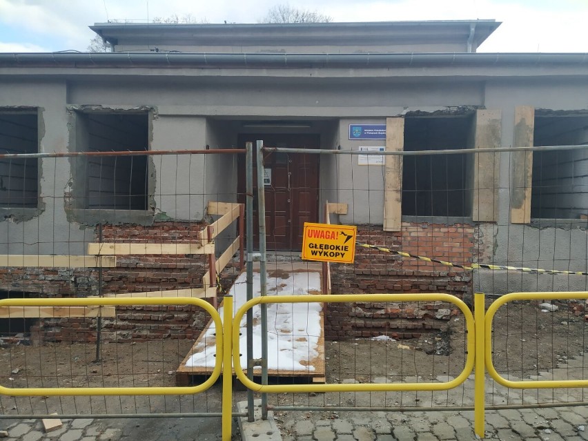 Trwa remont przedszkola nr 12 w Piekarach Śląskich. Budynek jest w gorszym stanie niż sądzono