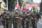 Podniosła uroczystość patriotyczna w Sieradzu. Odsłonięcie Pomnika Bohaterów Bitwy Warszawskiej - ZDJĘCIA