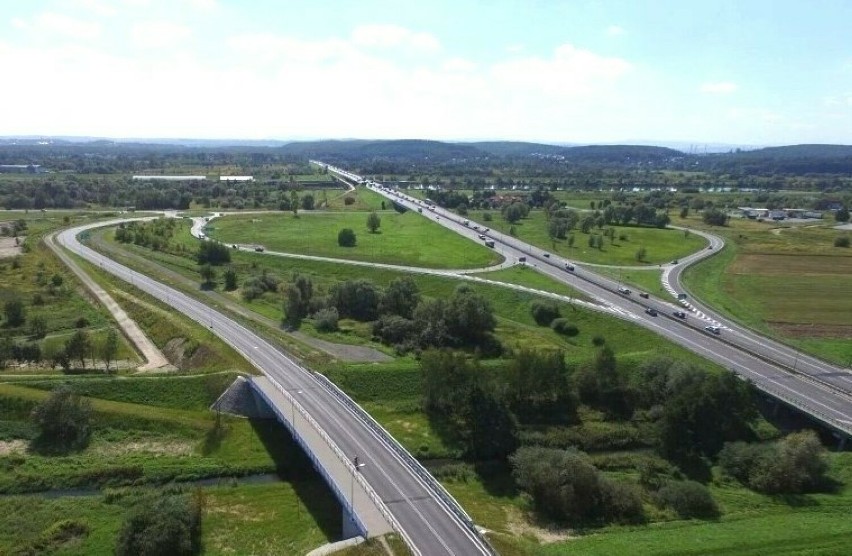 Droga 780 o długości 57 km łączy Kraków ze Śląskiem