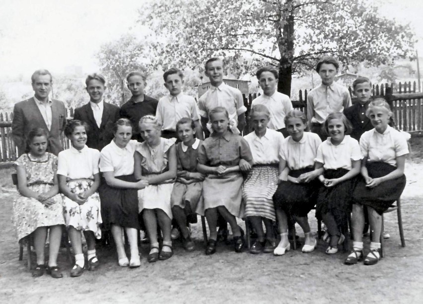 Lata 50. Wilhelm Cierpka (u góry pierwszy z lewej) ze swoimi...
