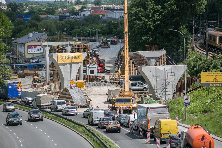 Kraków. Budowa łącznicy kolejowej Zabłocie-Krzemionki [ZDJĘCIA]